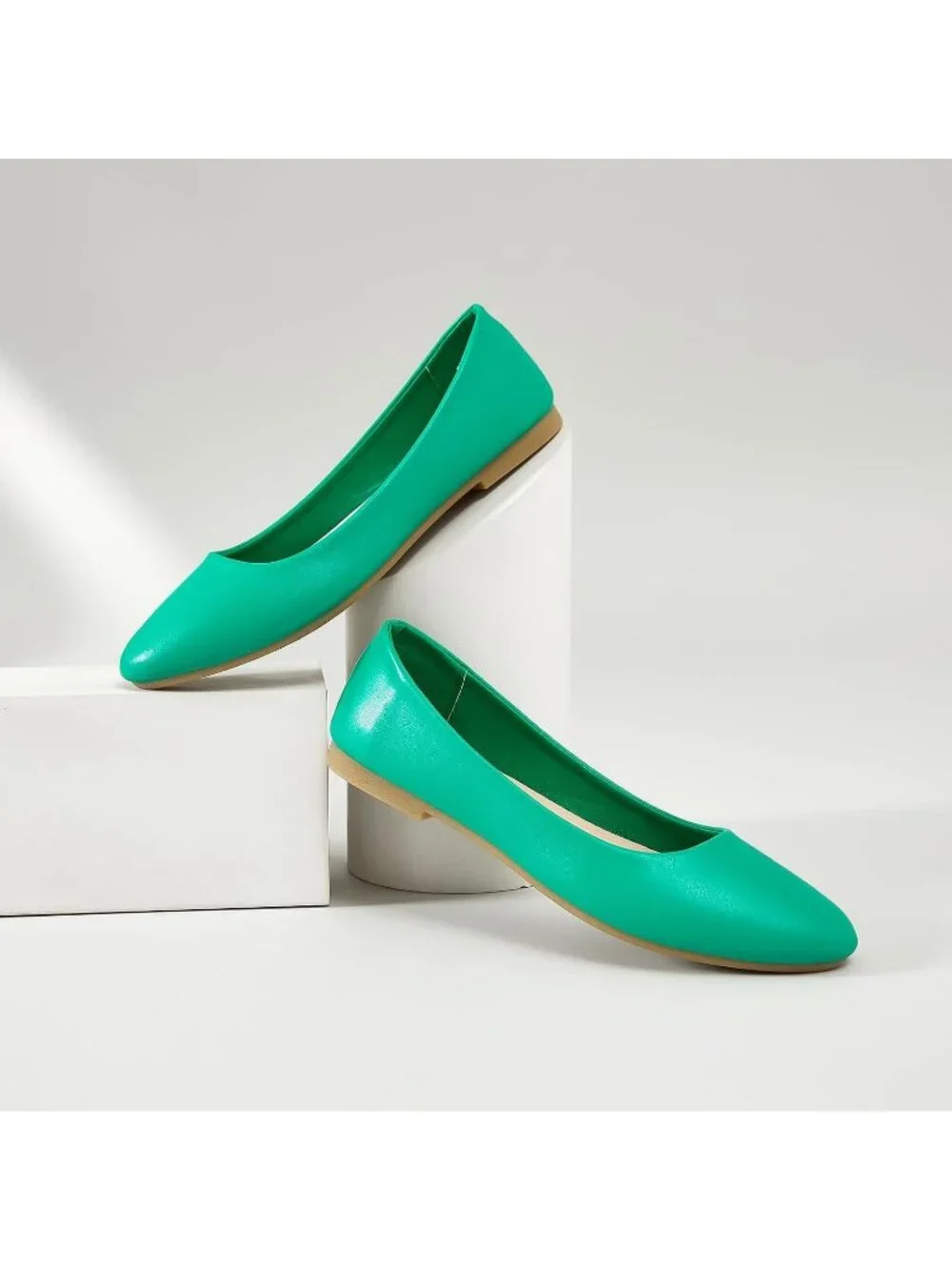 Women's Green PU Leather Closed Toe Comfortable Flexible Slip On Ballet Flats
